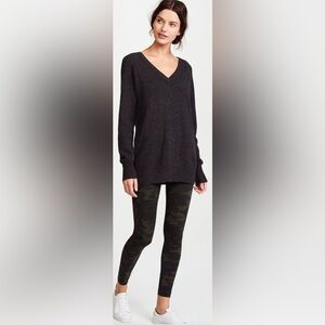 SPANX | Leggings for Women Look at Me Now Seamless Leggings Green Camo Large